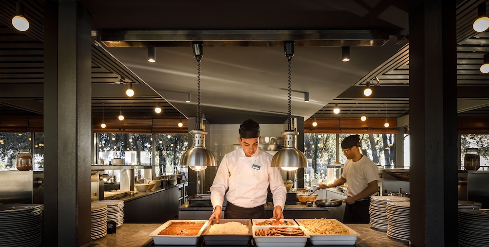 Maistra Select Amarin Resort — Restaurant & bars in Rovinj, Istria