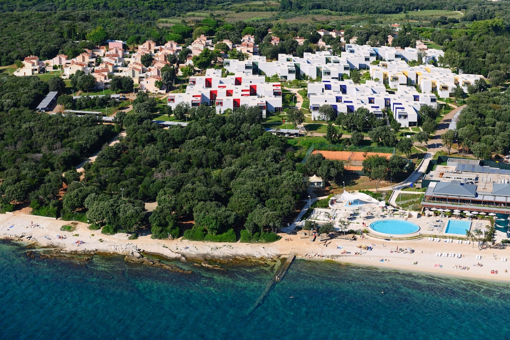 Maistra Select Amarin Resort — Beach in Rovinj, Istria