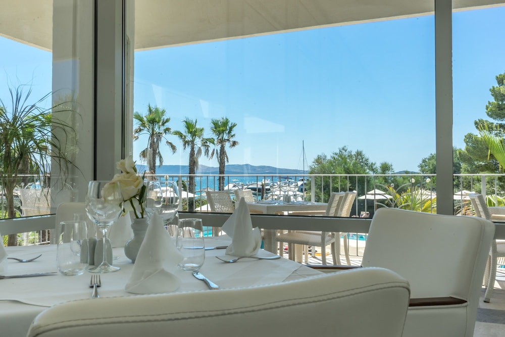 Amadria Park Hotel Ivan — Restaurant & bars in Šibenik, Šibenik-Knin