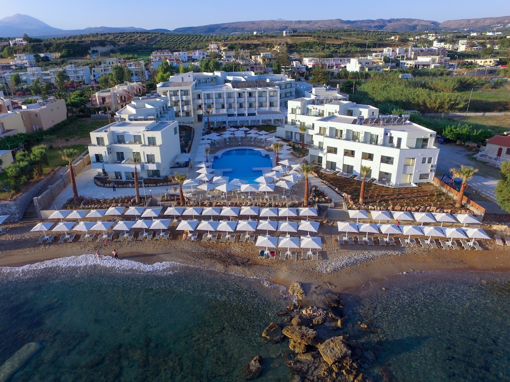 Harmony Rethymno Beach Hotel — Hotel building in Rethymnon