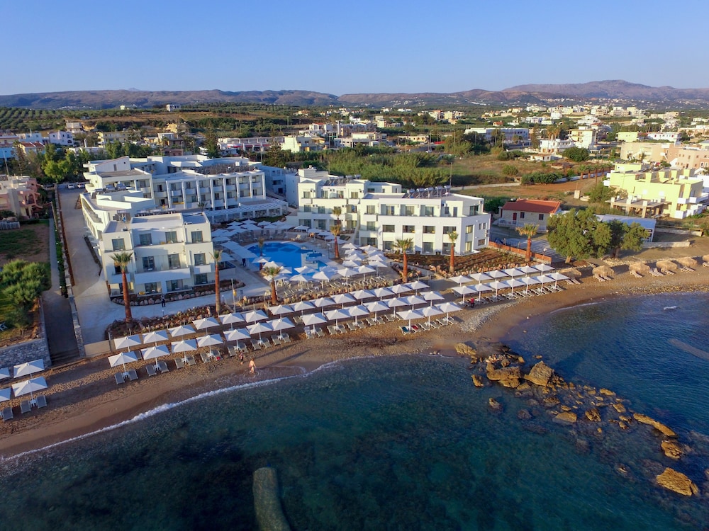 Harmony Rethymno Beach Hotel — Beach in Rethymnon