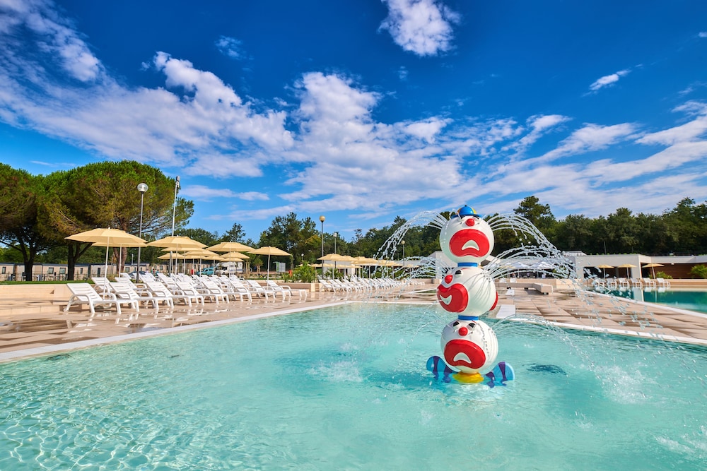 Mobile Homes Stella Maris — Swimming pool in Umag, Istria