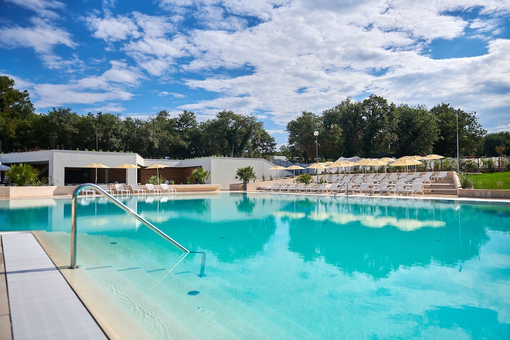 Mobile Homes Stella Maris — Swimming pool in Umag, Istria