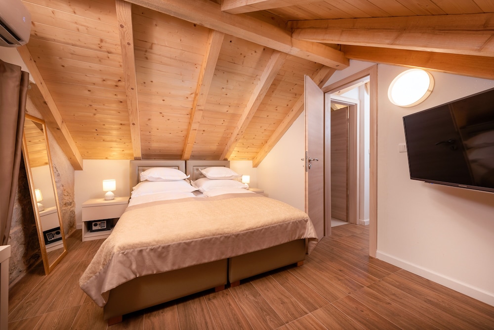 Hotel Agava — Hotel rooms in Split, Split-Dalmatia