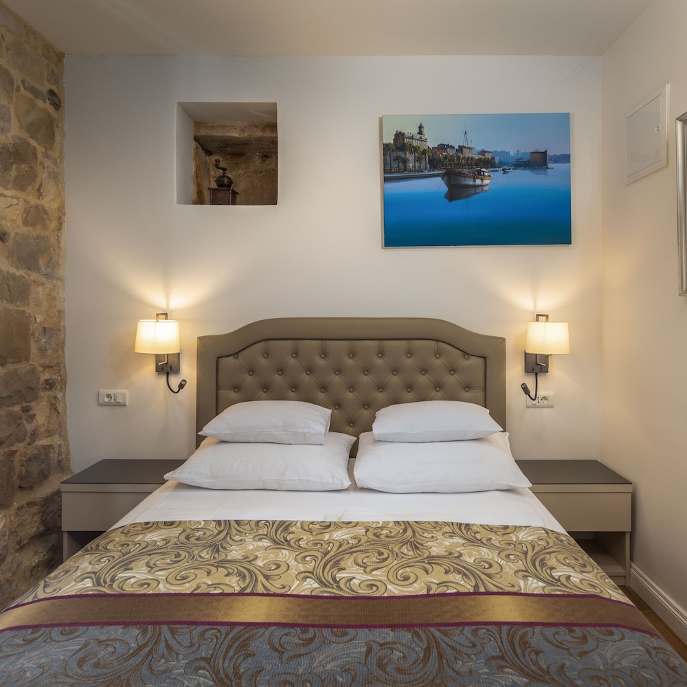 Hotel Agava — Hotel rooms in Split, Split-Dalmatia