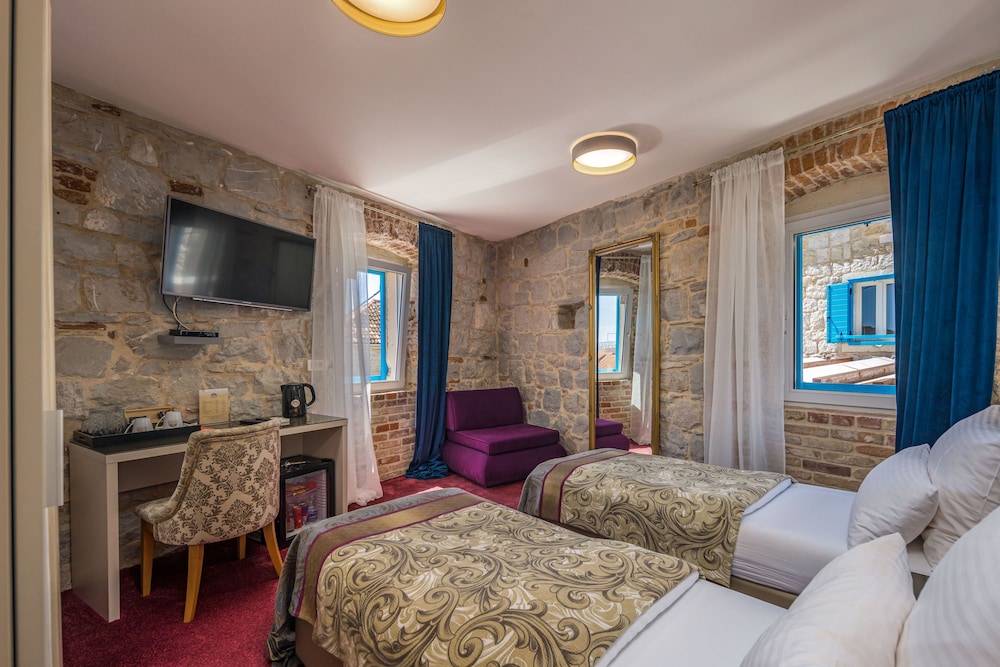 Hotel Agava — Hotel rooms in Split, Split-Dalmatia