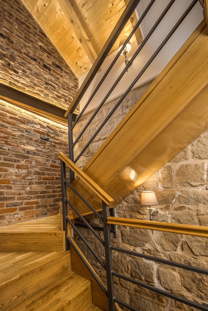 Hotel Agava — Hotel building in Split, Split-Dalmatia