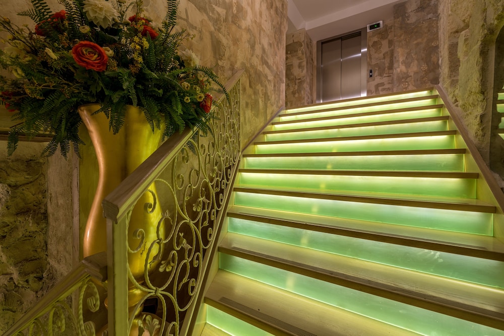 Plaza Marchi Old Town - MAG Quaint & Elegant Boutique Hotels — Hotel building in Split, Split-Dalmatia