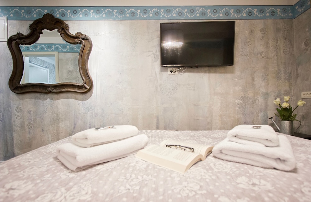 Plaza Marchi Old Town - MAG Quaint & Elegant Boutique Hotels — Hotel rooms in Split, Split-Dalmatia