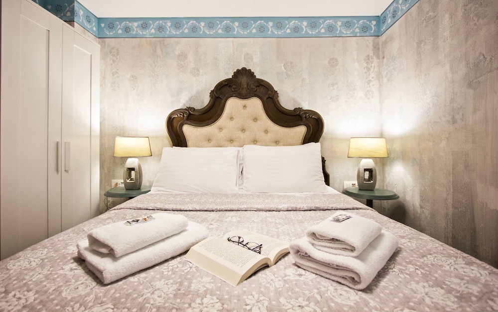 Plaza Marchi Old Town - MAG Quaint & Elegant Boutique Hotels — Hotel rooms in Split, Split-Dalmatia