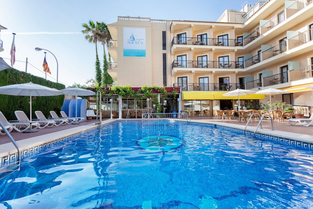 Hotel Amoros — Main photo in Cala Ratjada, Balearic Islands