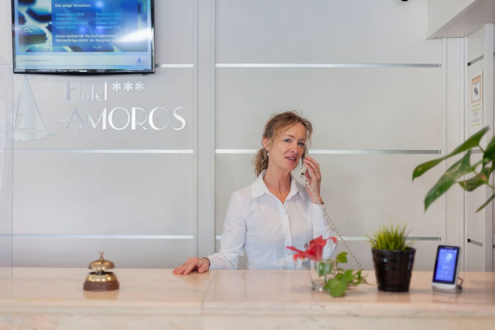 Hotel Amoros — Hotel building in Cala Ratjada, Balearic Islands