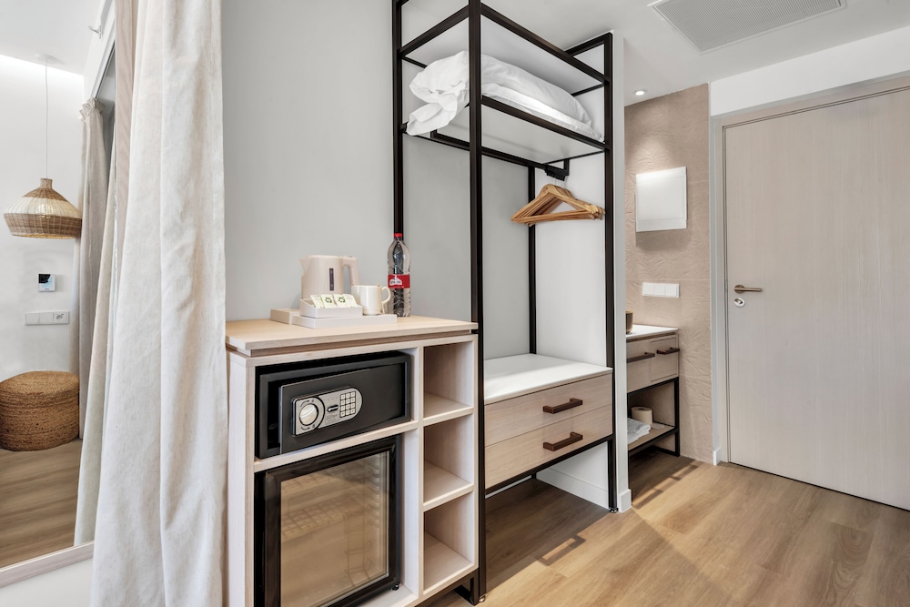 Valentin Grand Park Suite Hotel — Hotel rooms in Peguera, Balearic Islands