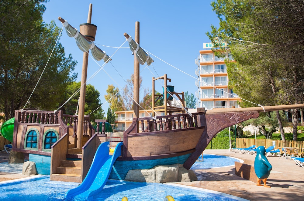 Valentin Grand Park Suite Hotel — Attractions for children in Peguera, Balearic Islands