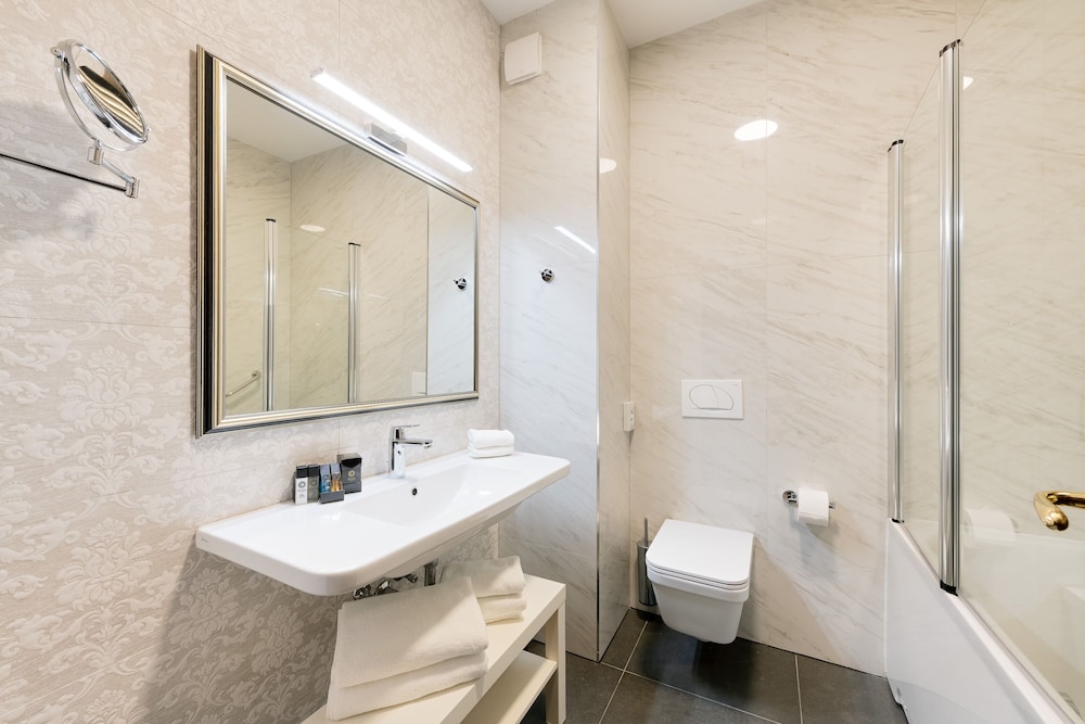 Hotel Cvita — Hotel rooms in Split, Split-Dalmatia