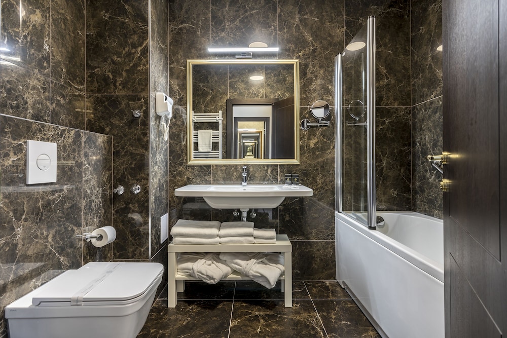 Hotel Cvita — Hotel rooms in Split, Split-Dalmatia