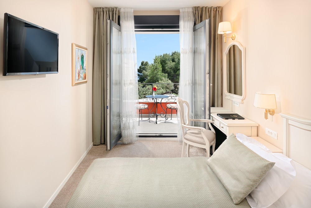 Hotel Cvita — Hotel rooms in Split, Split-Dalmatia