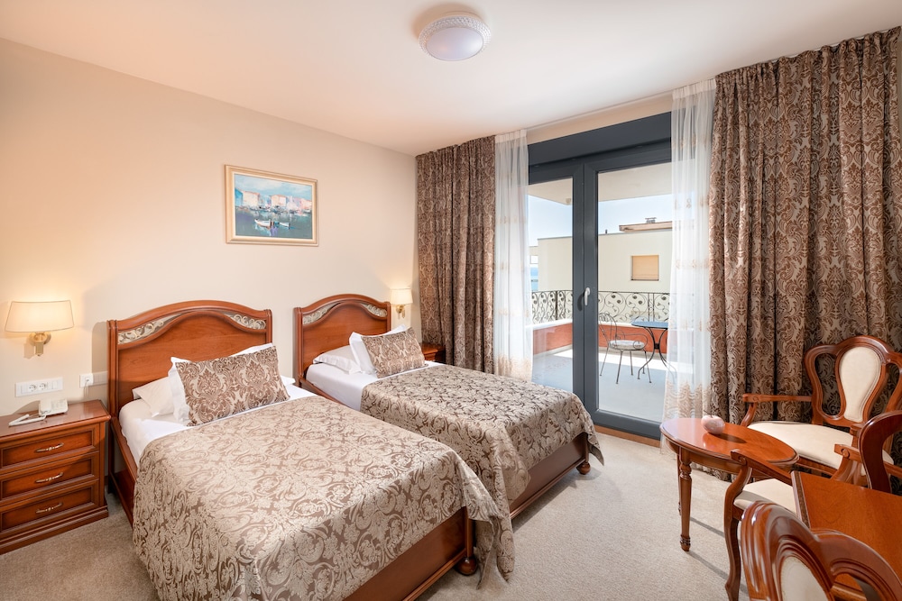 Hotel Cvita — Hotel rooms in Split, Split-Dalmatia