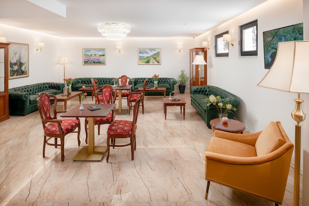 Hotel Cvita — Restaurant & bars in Split, Split-Dalmatia