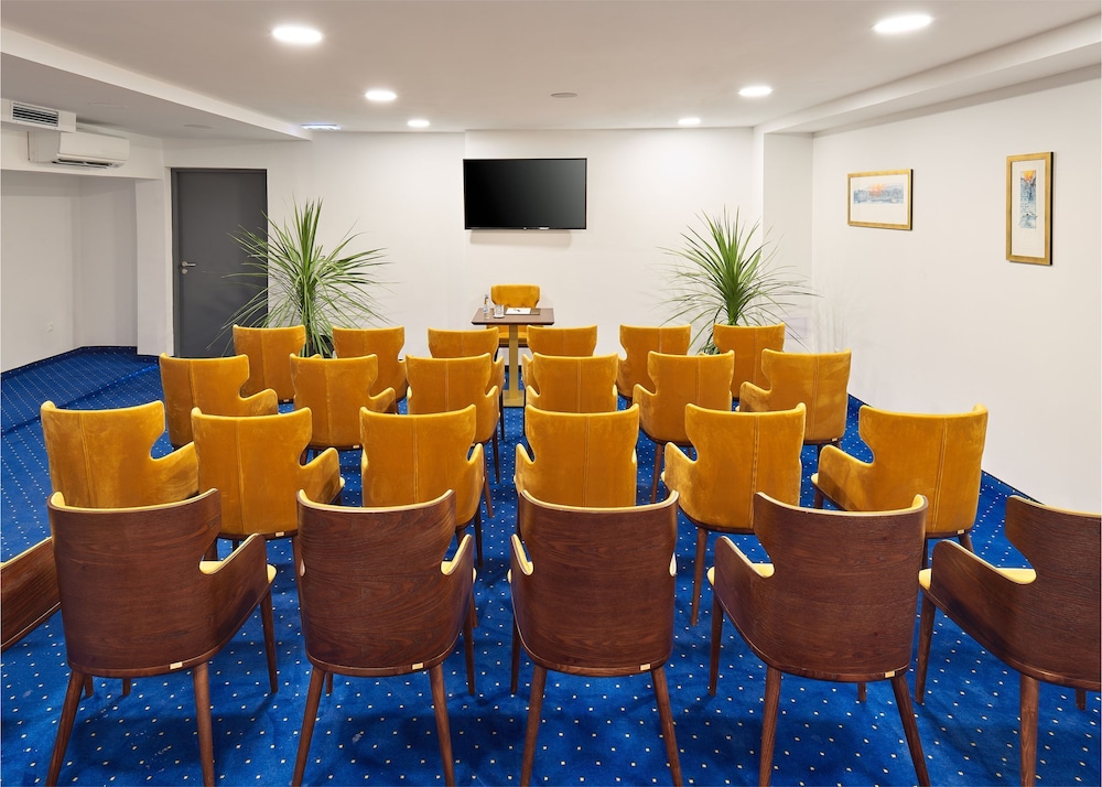 Hotel Cvita — Hotel building in Split, Split-Dalmatia