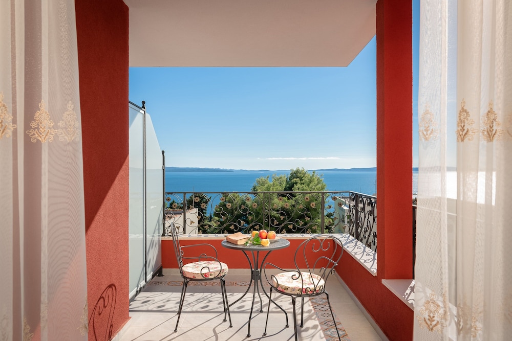 Hotel Cvita — Hotel rooms in Split, Split-Dalmatia