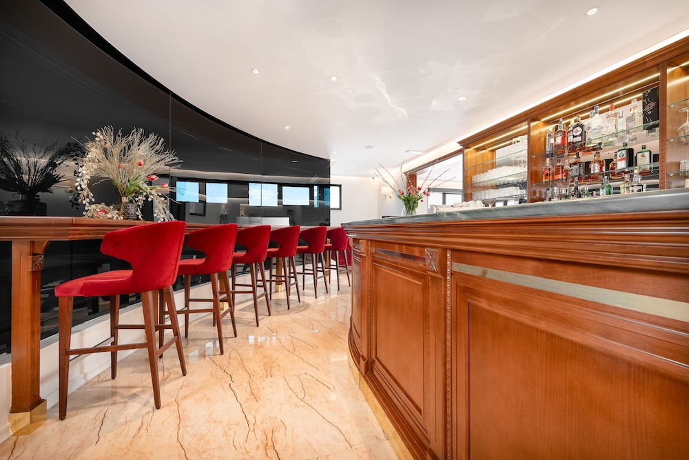 Hotel Cvita — Restaurant & bars in Split, Split-Dalmatia
