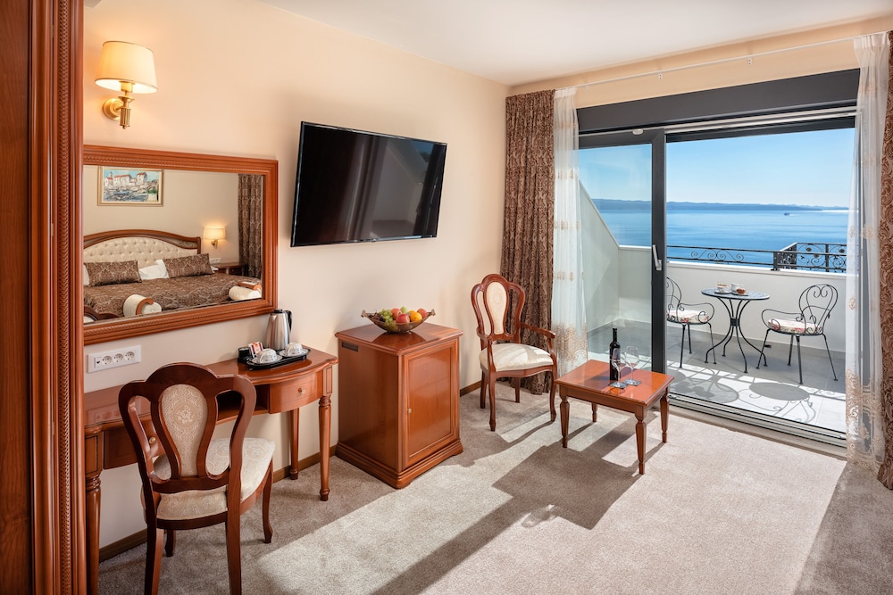 Hotel Cvita — Hotel rooms in Split, Split-Dalmatia