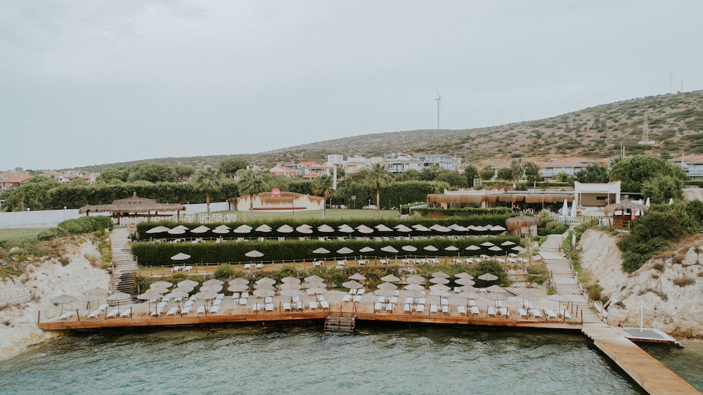 Pırıl Hotel Thermal & Beauty SPA — Beach in Cesme, Izmir