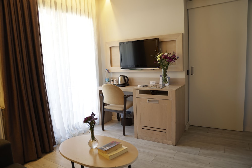 Pırıl Hotel Thermal & Beauty SPA — Hotel rooms in Cesme, Izmir