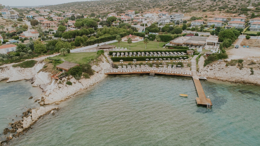 Pırıl Hotel Thermal & Beauty SPA — Beach in Cesme, Izmir