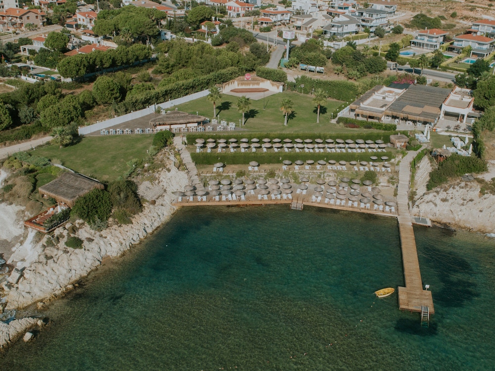Pırıl Hotel Thermal & Beauty SPA — Beach in Cesme, Izmir