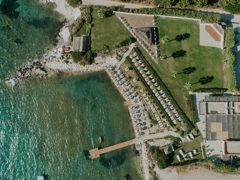 Pırıl Hotel Thermal & Beauty SPA — Beach in Cesme, Izmir