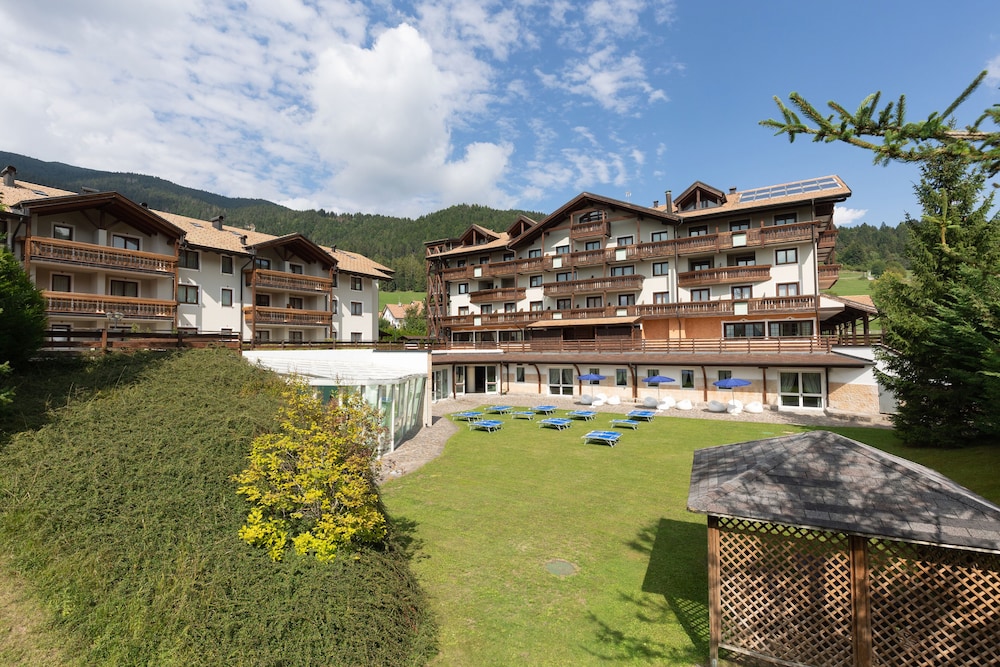 Golf Hotel