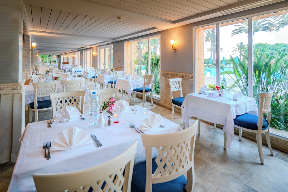 El Ksar Resort & Spa- Family Hotel — Restaurant & bars in Sousse, Sousse