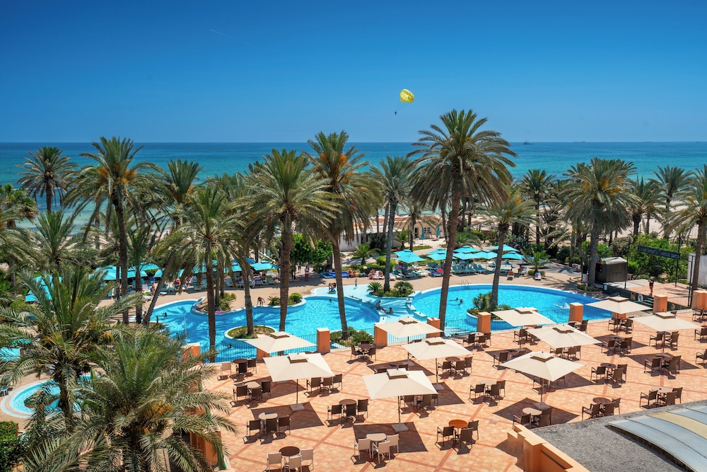 El Ksar Resort & Spa- Family Hotel — Swimming pool in Sousse, Sousse