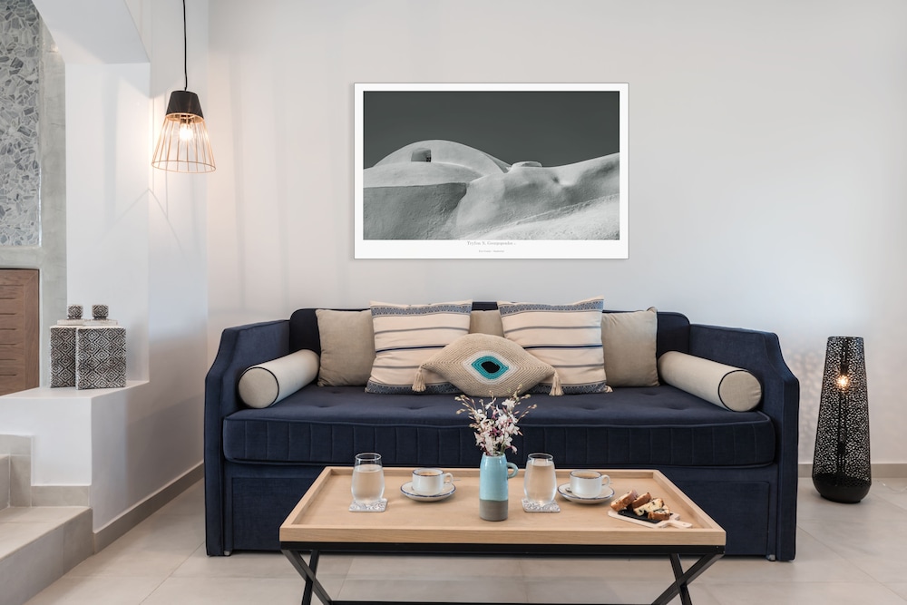 Myst Boutique Hotel — Hotel rooms in Oia, South Aegean