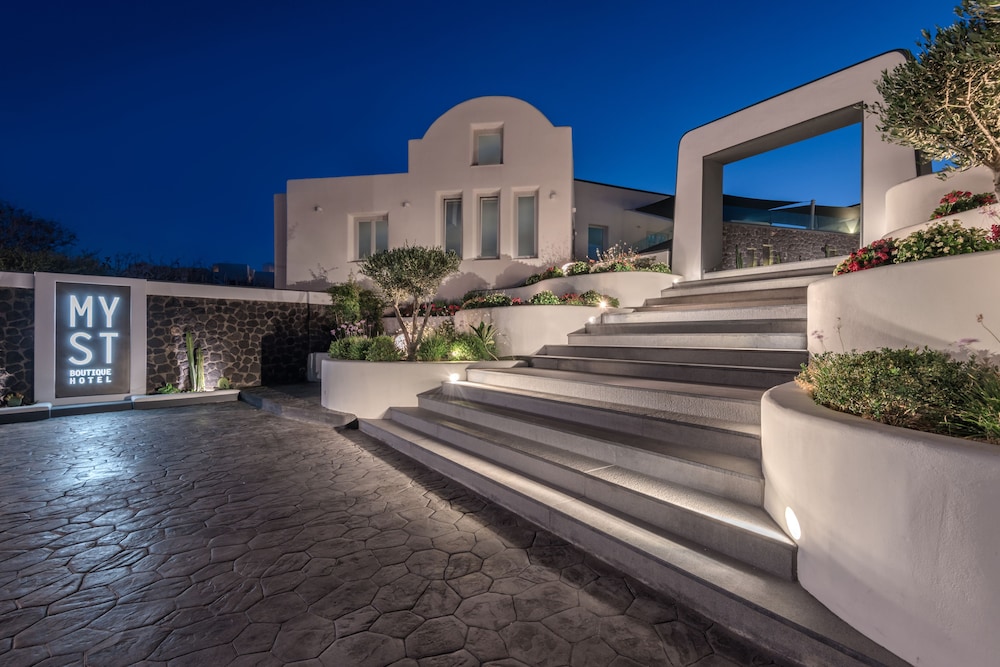Myst Boutique Hotel — Hotel building in Oia, South Aegean