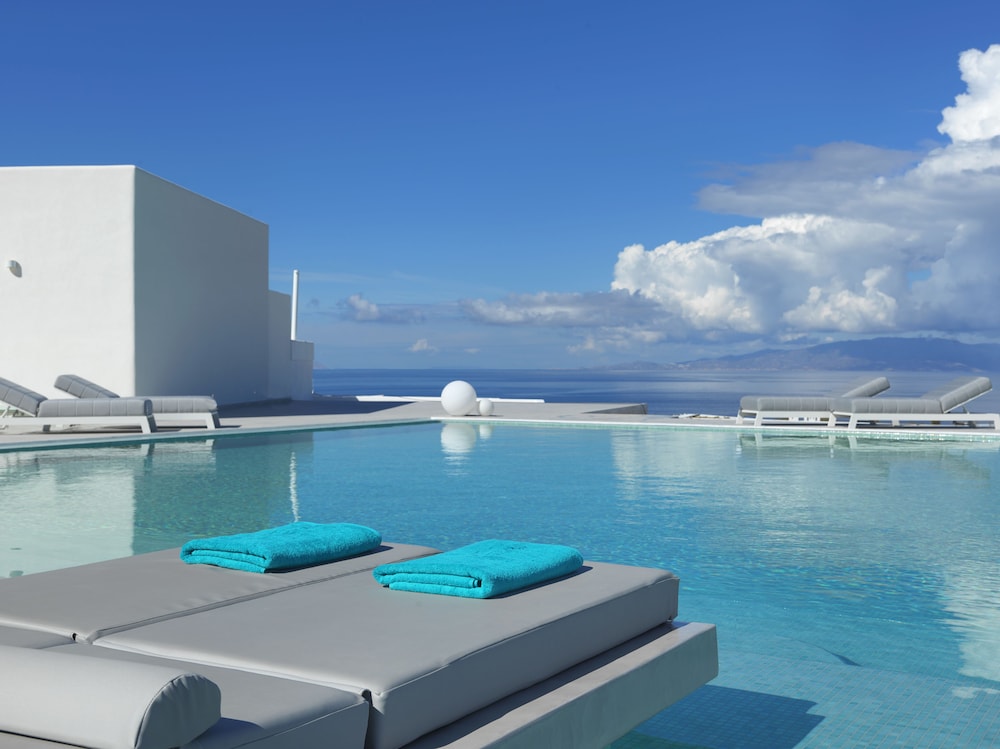 Myst Boutique Hotel — Swimming pool in Oia, South Aegean