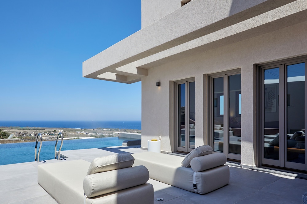 Myst Boutique Hotel — Hotel building in Oia, South Aegean