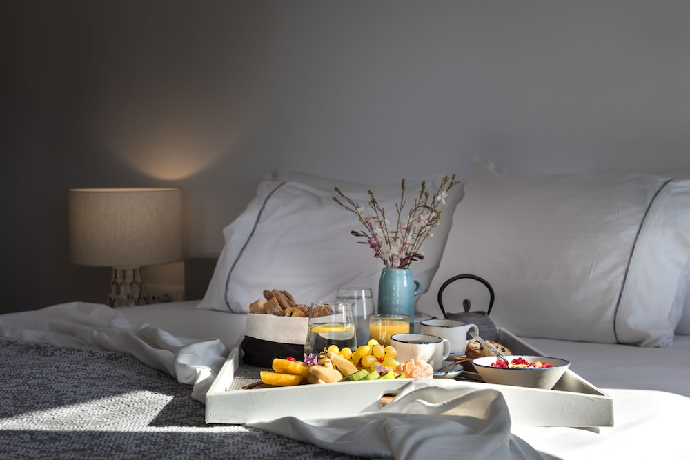 Myst Boutique Hotel — Hotel rooms in Oia, South Aegean
