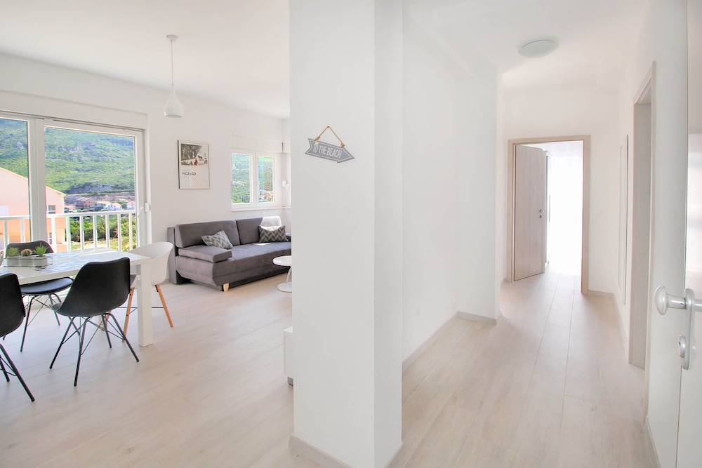 Bacan Family Apartments — Hotel rooms in Konavle, Dubrovnik-Neretva