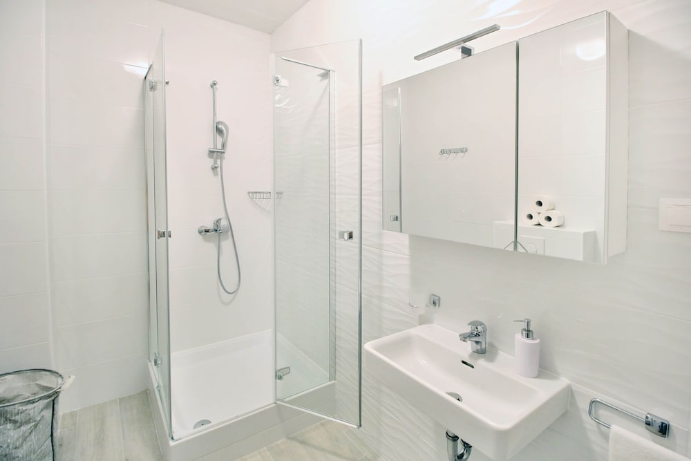 Bacan Family Apartments — Hotel rooms in Konavle, Dubrovnik-Neretva