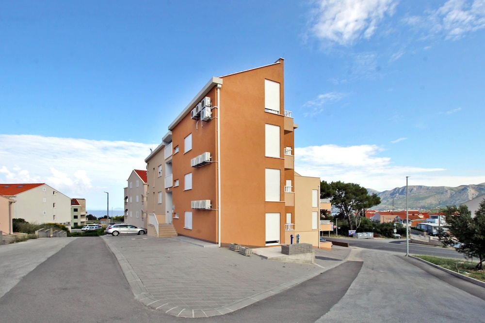 Bacan Family Apartments — Main photo in Konavle, Dubrovnik-Neretva