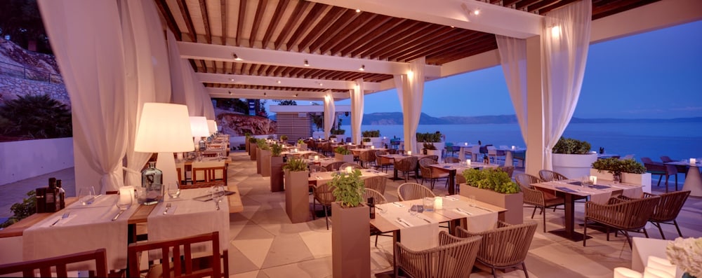 Girandella Resort, Valamar Collection — Restaurant & bars in Labin, Istria