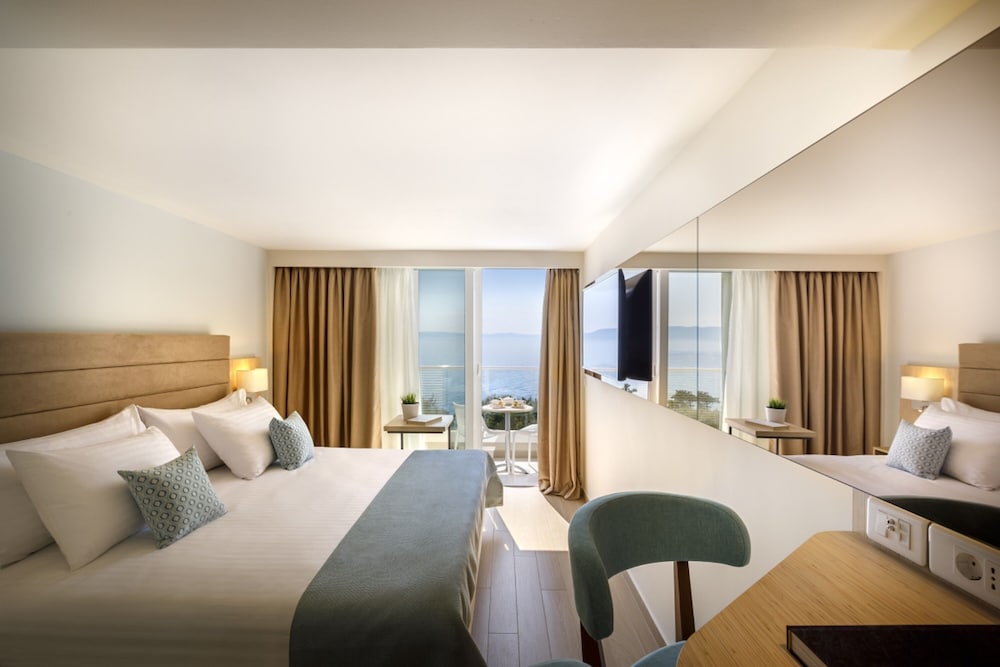 Girandella Resort, Valamar Collection — Hotel rooms in Labin, Istria