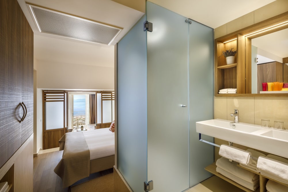 Girandella Resort, Valamar Collection — Hotel rooms in Labin, Istria