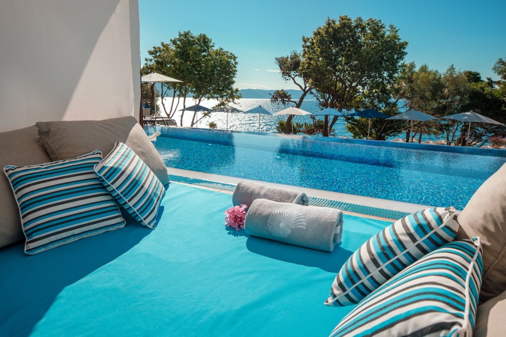 Girandella Resort, Valamar Collection — Swimming pool in Labin, Istria
