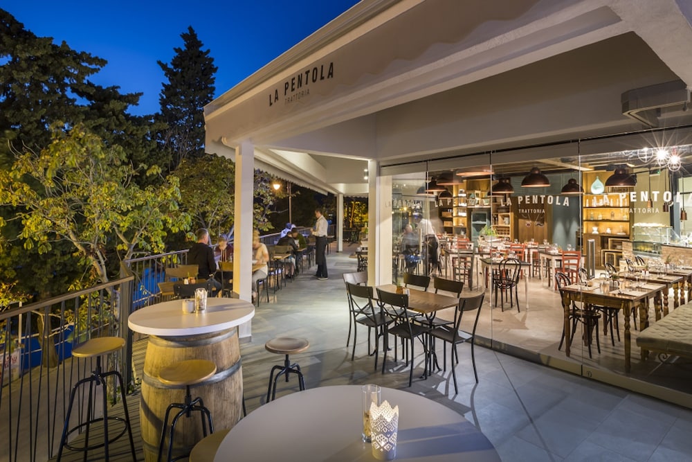 Girandella Resort, Valamar Collection — Restaurant & bars in Labin, Istria