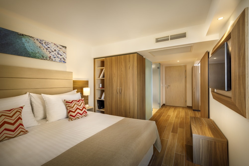 Girandella Resort, Valamar Collection — Hotel rooms in Labin, Istria