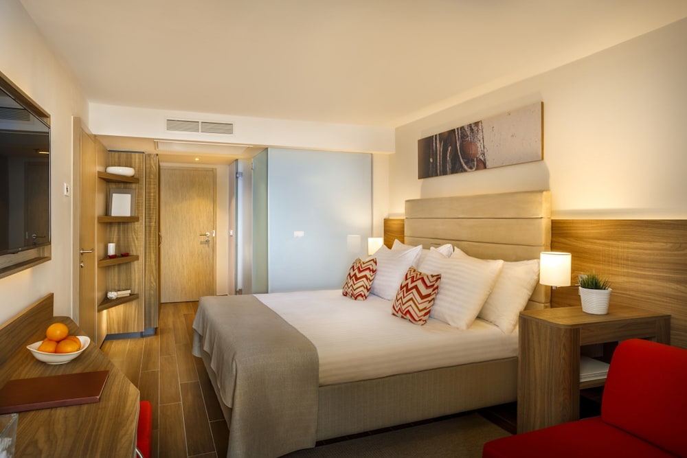 Girandella Resort, Valamar Collection — Hotel rooms in Labin, Istria